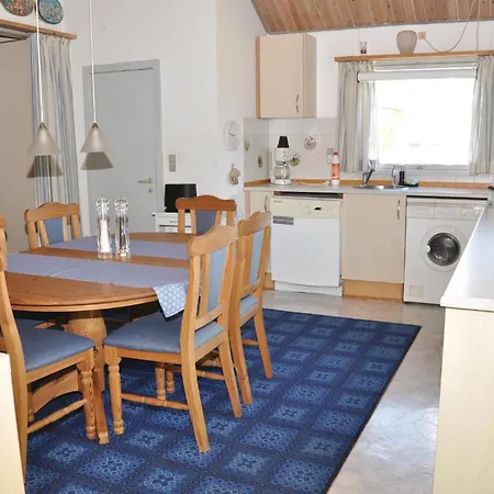 Hébergement de vacances Three-bedroom In Broager