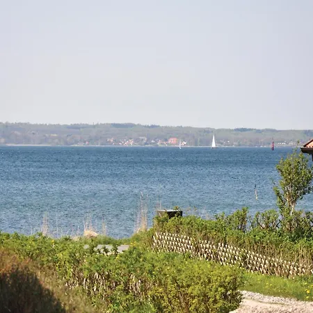 Feriehus Three-bedroom In